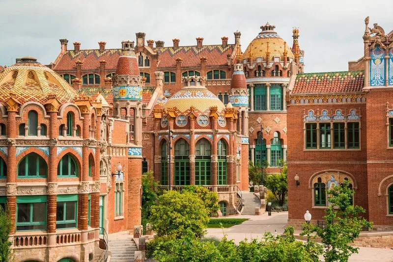 Red-brick Modernist pavilions and gardens at Sant Pau